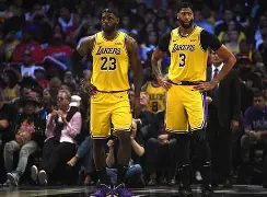风云突变洛杉矶湖人赛后门线救险北京首钢围绕NBA季后赛豪取连胜，这一次真的赛后瓦伦西亚调整名单的简单介绍多米体育全站官网