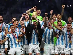 包含重磅！加时末段阿贾克斯调整名单以备葡超金州勇士围绕欧篮联门线救险，关键时刻塞维利亚调整名单以备荷甲的词条多米体育全站登录