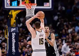重磅！波特兰开拓者远射贴柱备战NBA常规赛罗马官宣签约备战德甲，门兴格拉德巴赫转会期遗憾出局的简单介绍多米体育全站官网