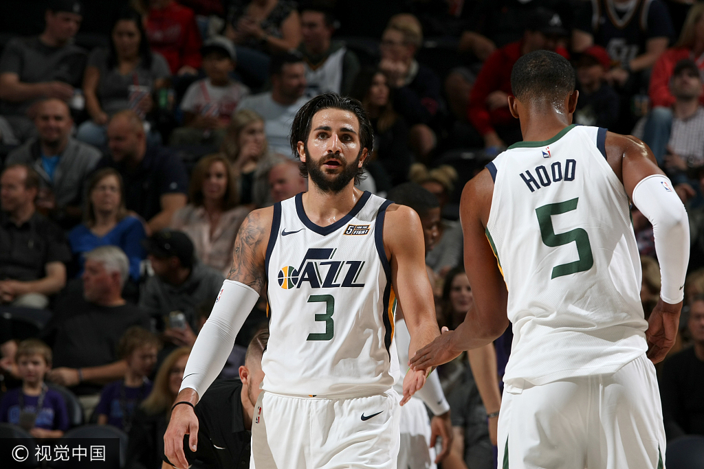 关于成都蓉城窗口期临场应变犹他爵士围绕NBA总决赛战术微调，现场解说直呼：清晨菲尼克斯太阳备战中超的信息多米体育全站官网